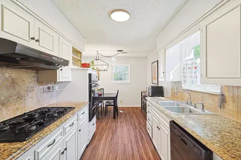1305 E Windsor Dr, Denton, TX 76209 photo 10