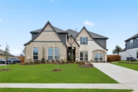 616 S Hidden Lakes Dr, Desoto, TX 75115