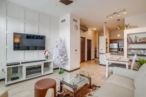 201 W Lancaster Ave #309, Fort Worth, TX 76102