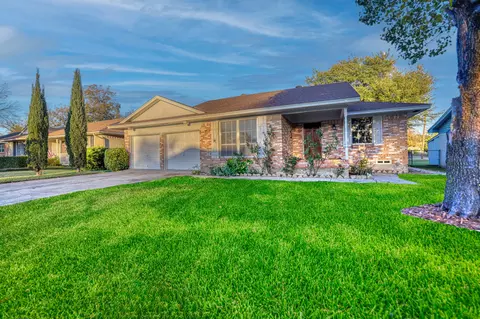 4504 Harper Dr, Mesquite, TX 75150