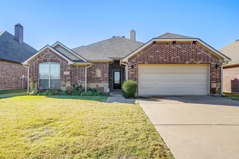 317 Colorado Dr, Burleson, TX 76028