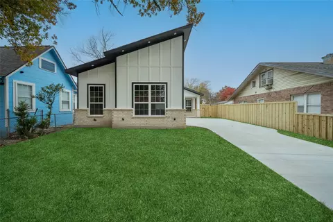 519 S Barnett Ave, Dallas, TX 75211