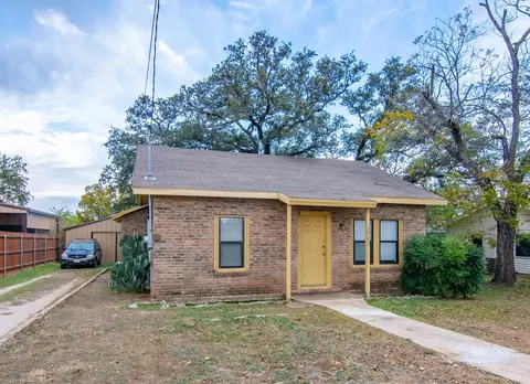 3901 4th St, Brownwood, TX 76801
