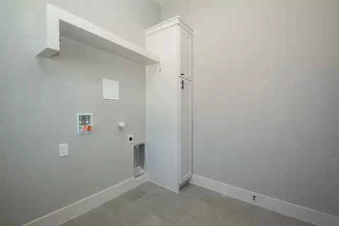 215 E Wall St, Grapevine, TX 76051 photo 24