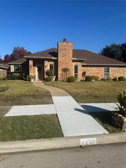 2205 Covered Wagon Dr, Plano, TX 75074