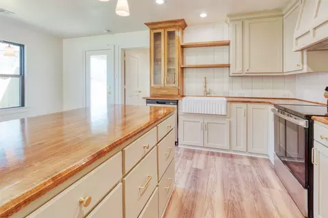 207 E Cardinal St, Ector, TX 75439 photo 5