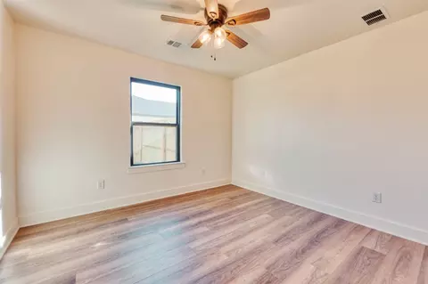 207 E Cardinal St, Ector, TX 75439 photo 12