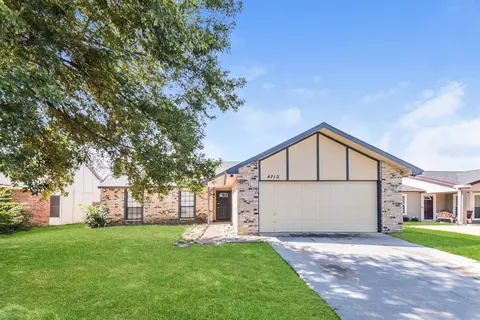 4712 Scots Briar Ln, Fort Worth, TX 76137