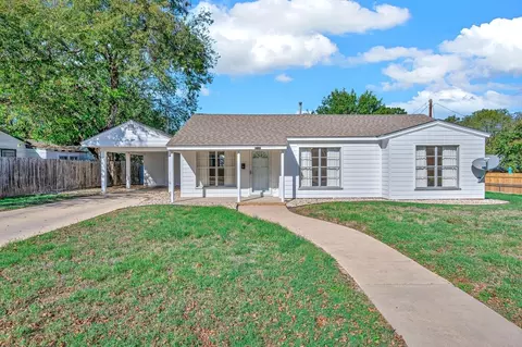 711 Alpha Pl, Clifton, TX 76634