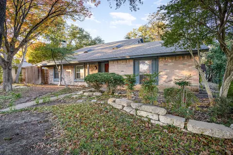 33 Merrie Cir, Richardson, TX 75081