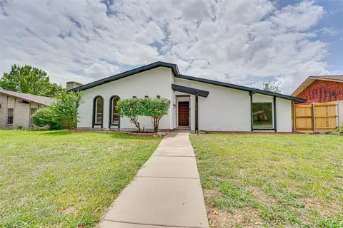 3725 Commonwealth Dr, Garland, TX 75043