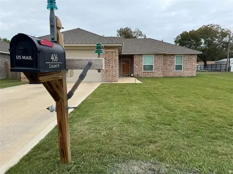 406 Colony St, Eastland, TX 76448