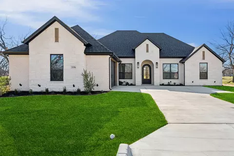 2156 Middlewood Cir, Granbury, TX 76049