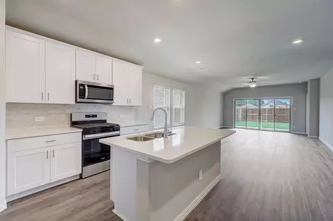 3902 Marble Falls Dr, Farmersville, TX 75442