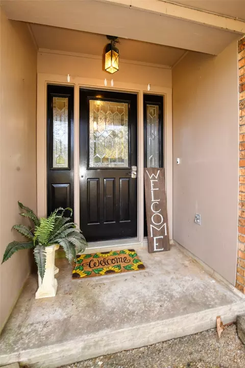 Entry Way - 111 Janice Dr Ext, Springhill, LA 71075 photo 1 of 1
