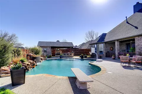 316 Applewood Ln, Haslet, TX 76052