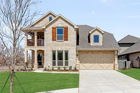 7428 Crosstimbers Dr, Aubrey, TX 76227