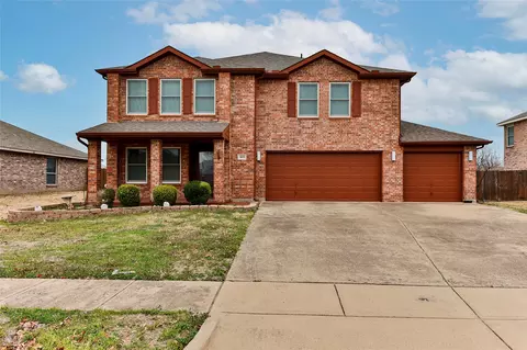 805 Bayshore Dr, Mansfield, TX 76063
