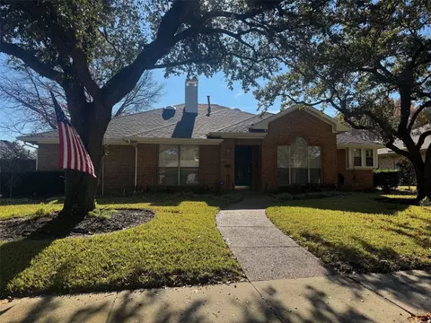 727 Clayton Cir, Coppell, TX 75019