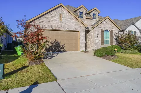 2801 Upland Trail Ln, Aubrey, TX 76227