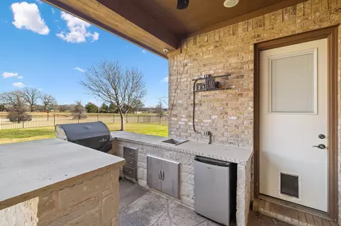 116 Highgate Ct, Boyd, TX 76023 photo 4
