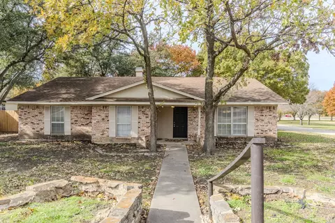 2801 Sybil Dr, Mesquite, TX 75149