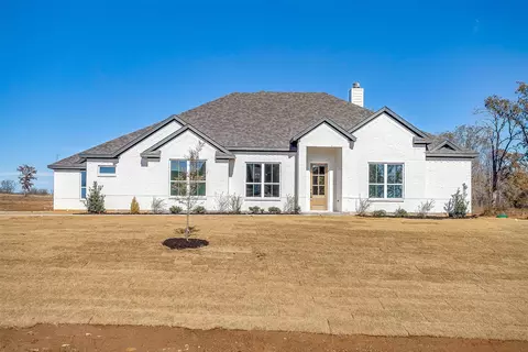 208 Blackjack Xing, Paradise, TX 76073