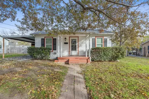 3717 Bonnie Dr, Fort Worth, TX 76116