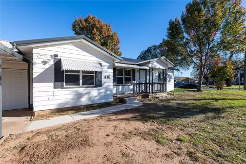 416 S Graham St, Henrietta, TX 76365