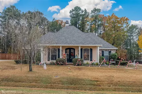 1906 Sparrow Rdg, Haughton, LA 71037