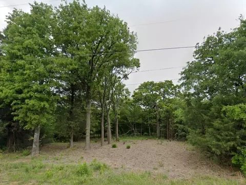 316 N Cherokee Shores Dr, Mabank, TX 75156