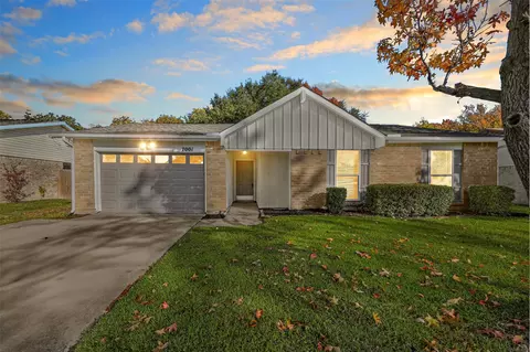7001 Lincolnshire Ln, North Richland Hills, TX 76182