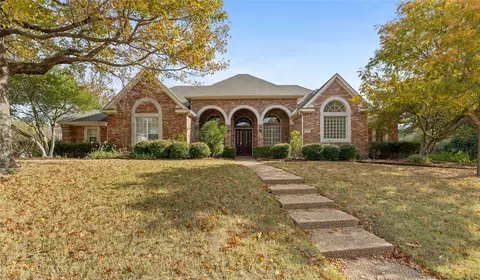 2051 Woodbridge Dr, Mckinney, TX 75072