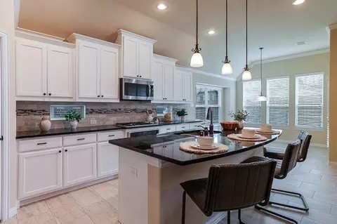 Kitchen - 802 River Birch Ct, Euless, TX 76039 photo 2 of 4