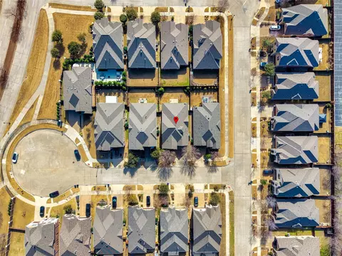 View/Area - 802 River Birch Ct, Euless, TX 76039 photo 3 of 4
