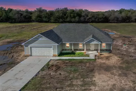 1227 E Gibtown Rd, Poolville, TX 76487
