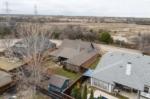 View/Area - 565 Sterling Dr, Benbrook, TX 76126 photo 2 of 2