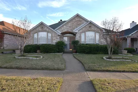 1718 Post Oak Dr, Rowlett, TX 75089