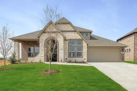 15 Osprey St, Joshua, TX 76058