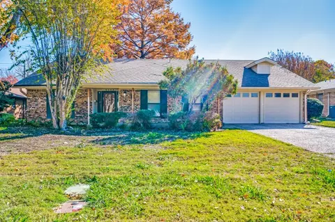 6205 Wheaton Dr, Fort Worth, TX 76133