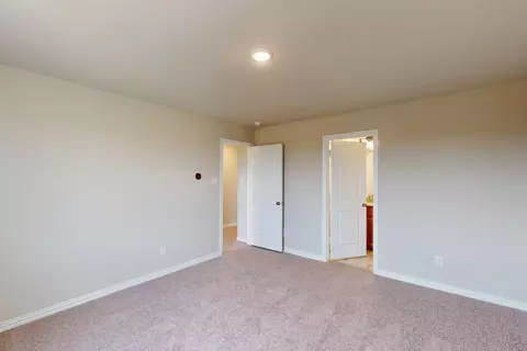 Bedroom - 5000 Greenbrook Rd, Argyle, TX 76226 photo 7 of 8