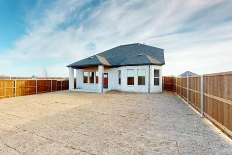 Exterior - 5000 Greenbrook Rd, Argyle, TX 76226 photo 2 of 2