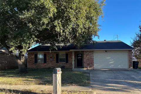 6440 Buckingham Trl, North Richland Hills, TX 76182