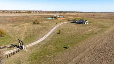 1079 Trout Rd, Wichita Falls, TX 76305