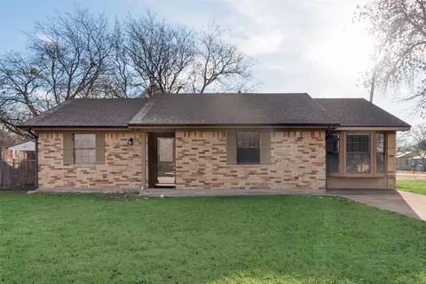 126 12 W 5th St, Krum, TX 76249