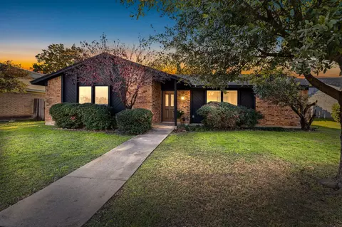3909 Windhaven Rd, Fort Worth, TX 76133
