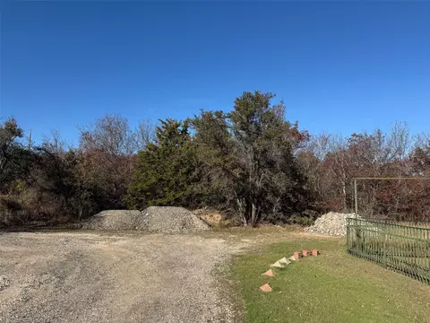 6636 Spanish Trl, Fort Worth, TX 76135