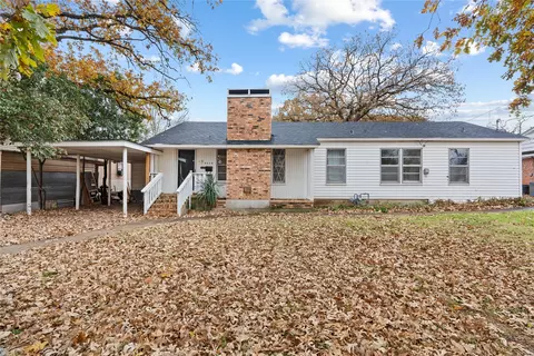 1112 Elm St, Hillsboro, TX 76645