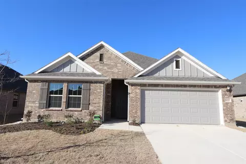 1125 Birchwood Dr, Crowley, TX 76036