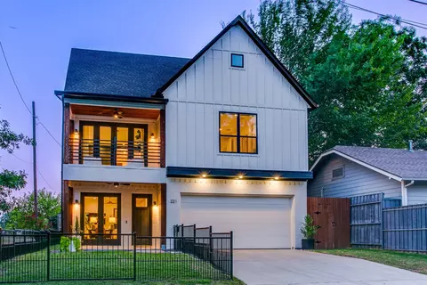 221 S Garrett Ave, Dallas, TX 75214